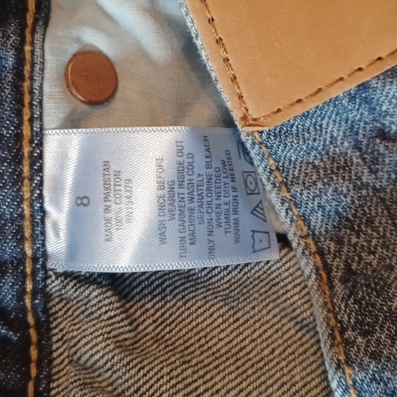 Aeropostale distressed highrise shorty distressed shorts.Size 8. Summer!! - Picture 6 of 8